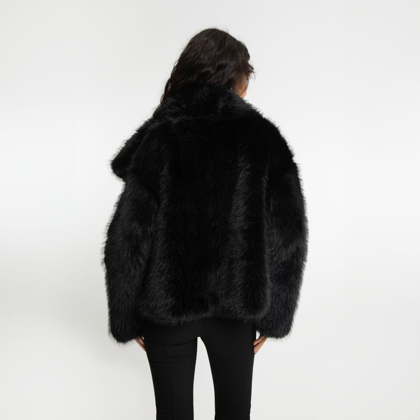 Lyxig fuskpälsjacka