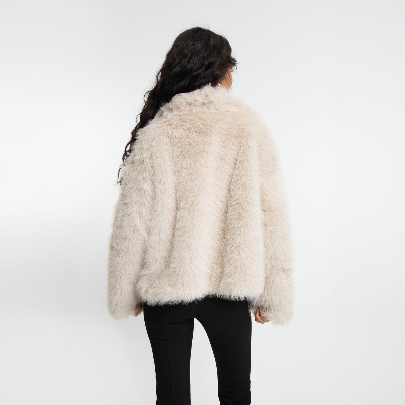 Lyxig fuskpälsjacka